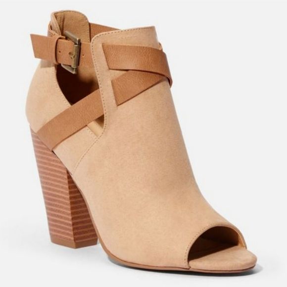JustFab Shoes - Just Fab Denene Tan Booties Size 6.5